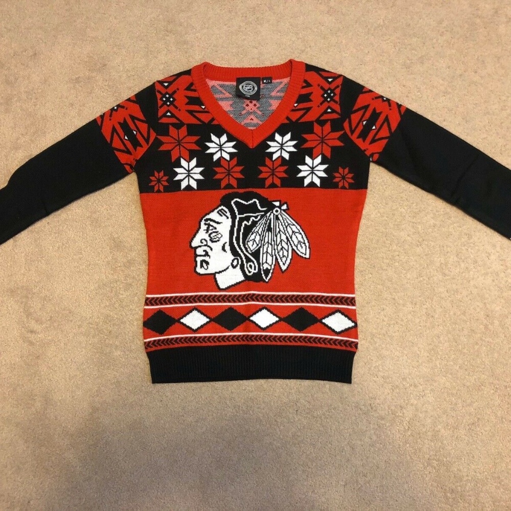 Chicago Blackhwaks womans sweater size S